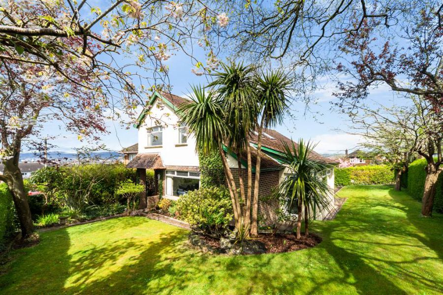 Hillcrest, 14 Casaeldona Park, Castlereagh, Belfast, BT6 9RB