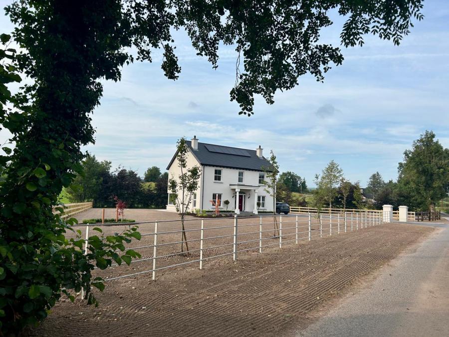 Annaloughan Road, Augher, County Tyrone, BT77 0BW