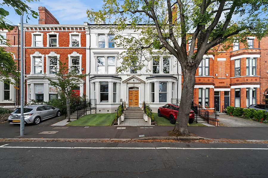Apt 5, 13 Wellington Park, Malone Road, Belfast, BT9 6DJ