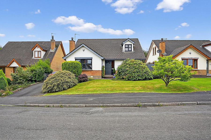5 Manse Park, Carryduff, Belfast, BT8 8RX