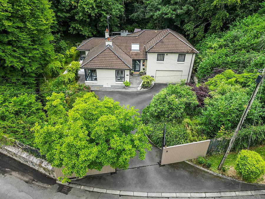 Ashbrooke, 22 Millvale Road, Hillsborough, BT26 6HR