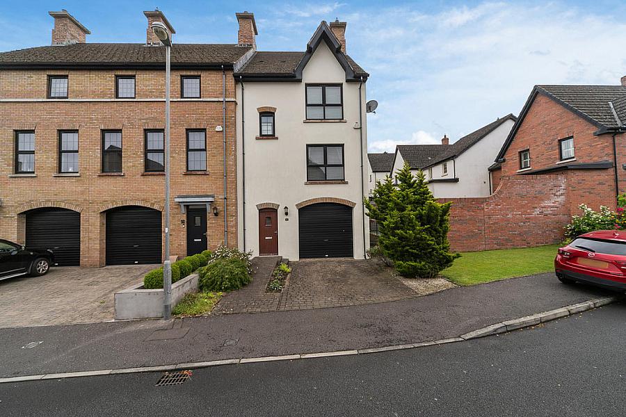6 Bracken Hill Avenue, Ballymaconaghy Road, Belfast, BT8 6ZS