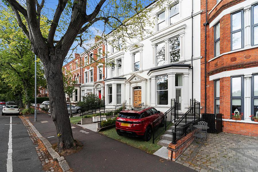 1 Portland House, 13 Wellington Park, Malone Road, BT9 6DJ