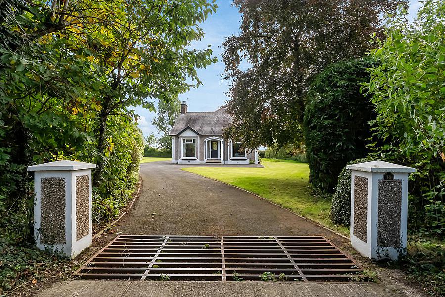 14 The Diamond Road, Crumlin, BT29 4DB