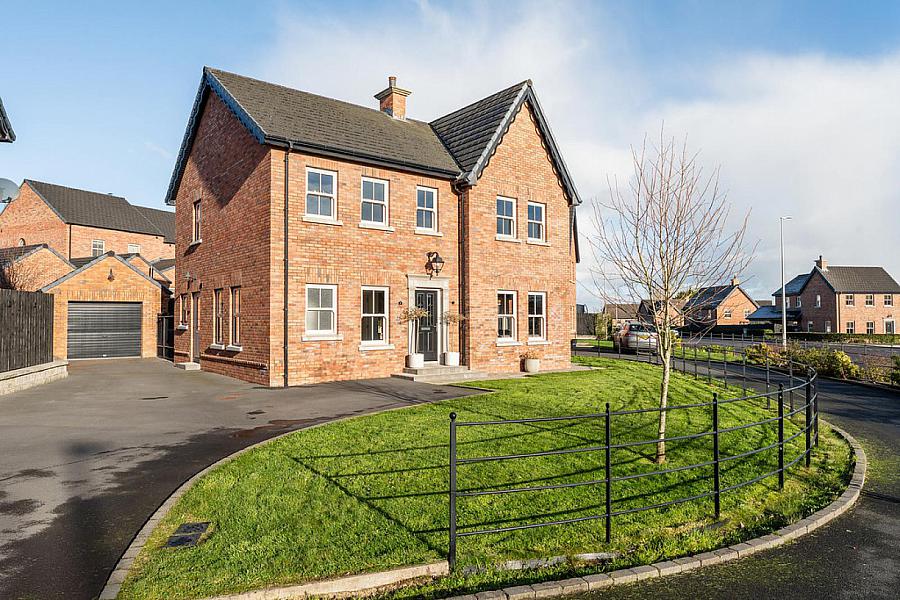 4 Laurel Bank Close, Moneyreagh, Newtownards, BT23 6FD