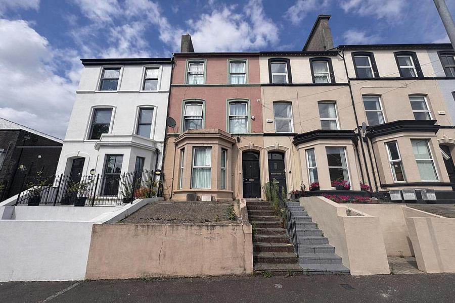 6 Eglantine Avenue, Belfast, BT9 6DX