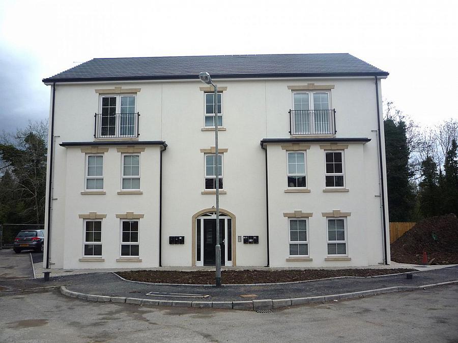 10 Gransha Chase, Dundonald, BT16 2FE