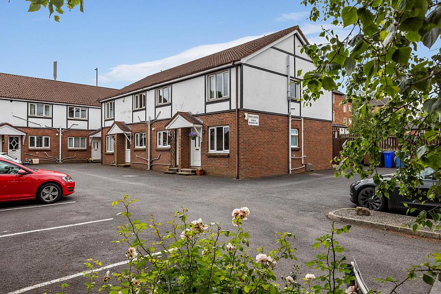 1 Tudor Dale Court, Belfast, BT4 1SW