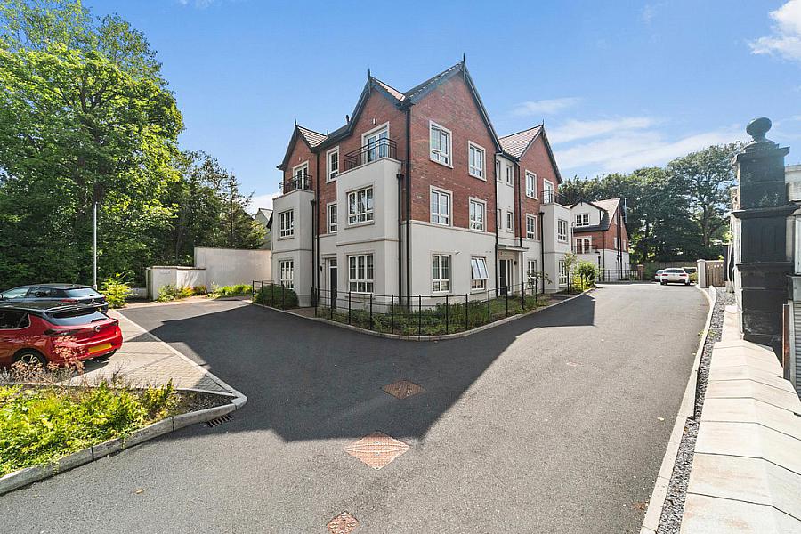 3 Ebrington Hall, 149 Upper Newtownards Road, Belfast, BT4 3HX