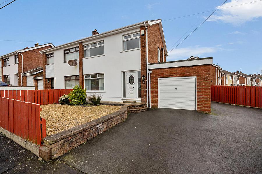 1 Lough Caragh Park, Carryduff, Belfast, BT8 8PW