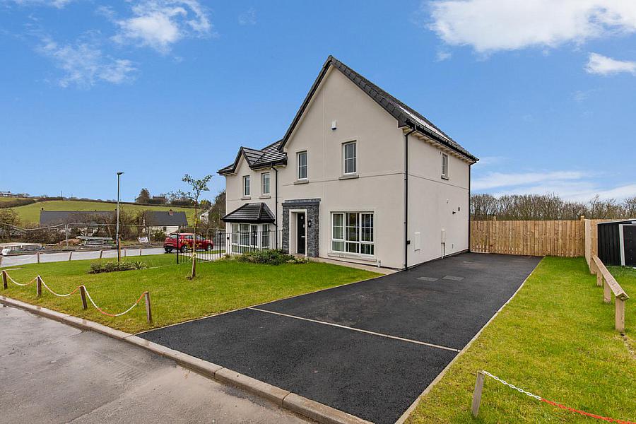 30 Millmount Quarry Heights, Dundonald, Belfast, BT16 1BP