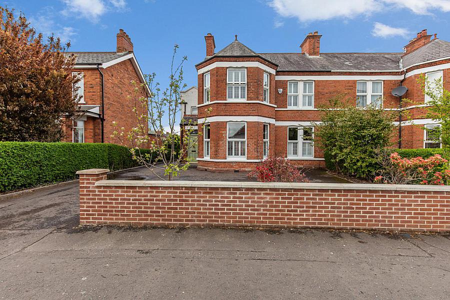 135 Cregagh Road, Belfast, BT6 0LA