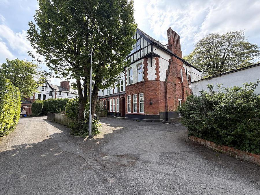 Apt 4, 1 Sandown Park, Belfast, BT5 6JP