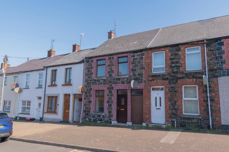 26 Moat Road, Ballymena, BT42 4BZ