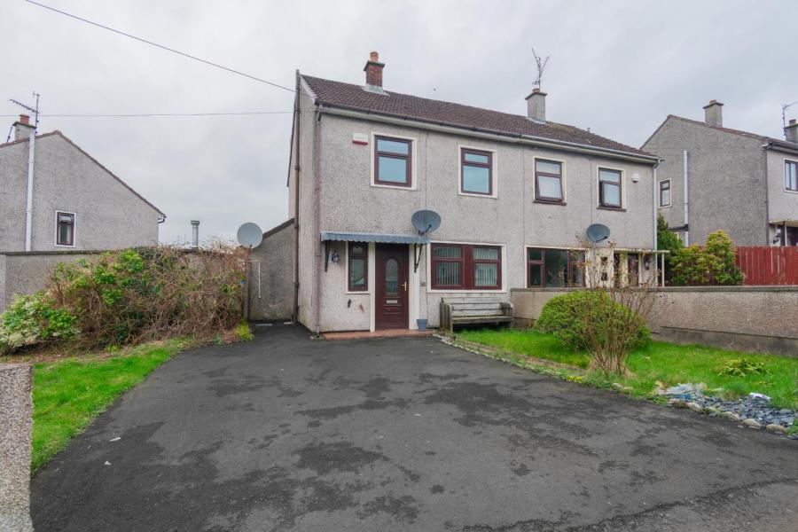 58 Chichester Park Central, Ballymena, BT42 4BG
