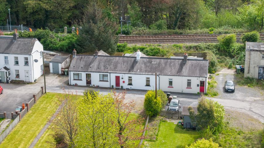 3 The Hill, Dunmurry, BT17 9EY