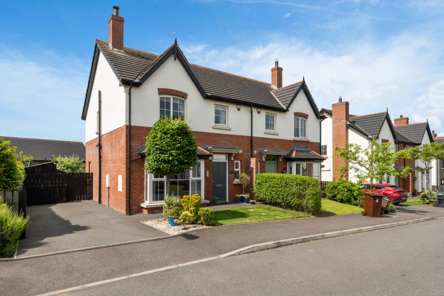 2 Coopers Mill Gardens, Dundonald, Belfast, BT16 1SF