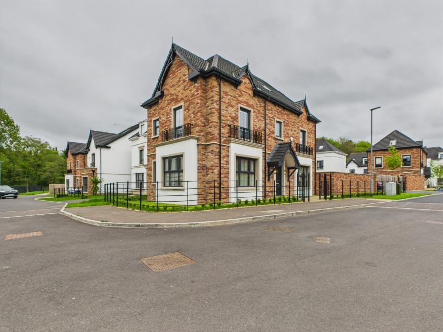 16 Castlehill Wood, Belfast, County Antrim, BT4 3PJ