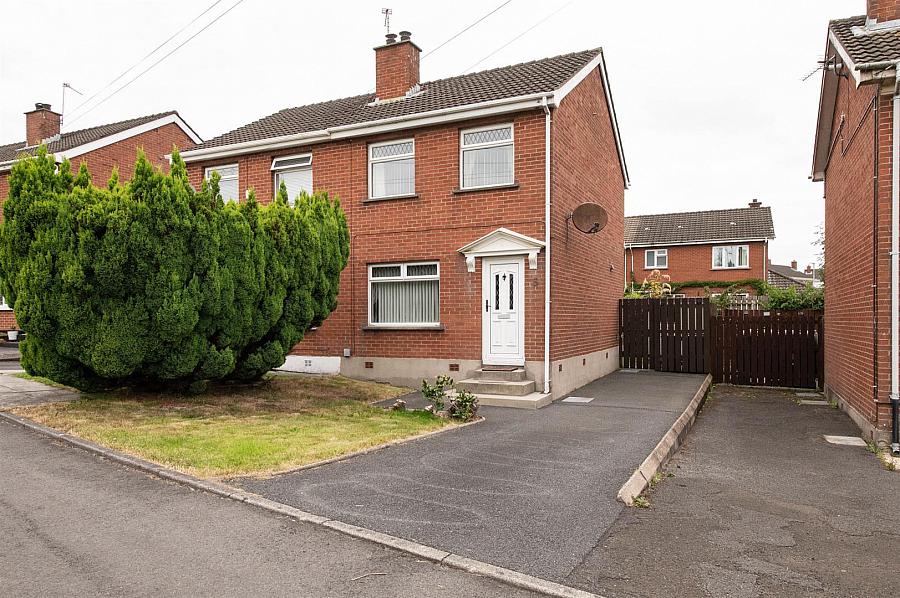 5 Muskett Drive, Carryduff, Belfast, BT8 8QN