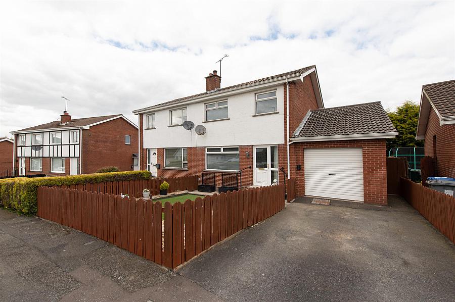 23 Craigs Road, Ballynahinch, BT24 8PQ