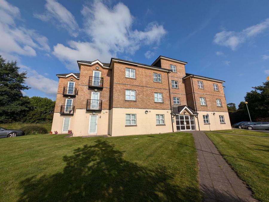 25 Lawnfield Grove, Newcastle, BT33 0US