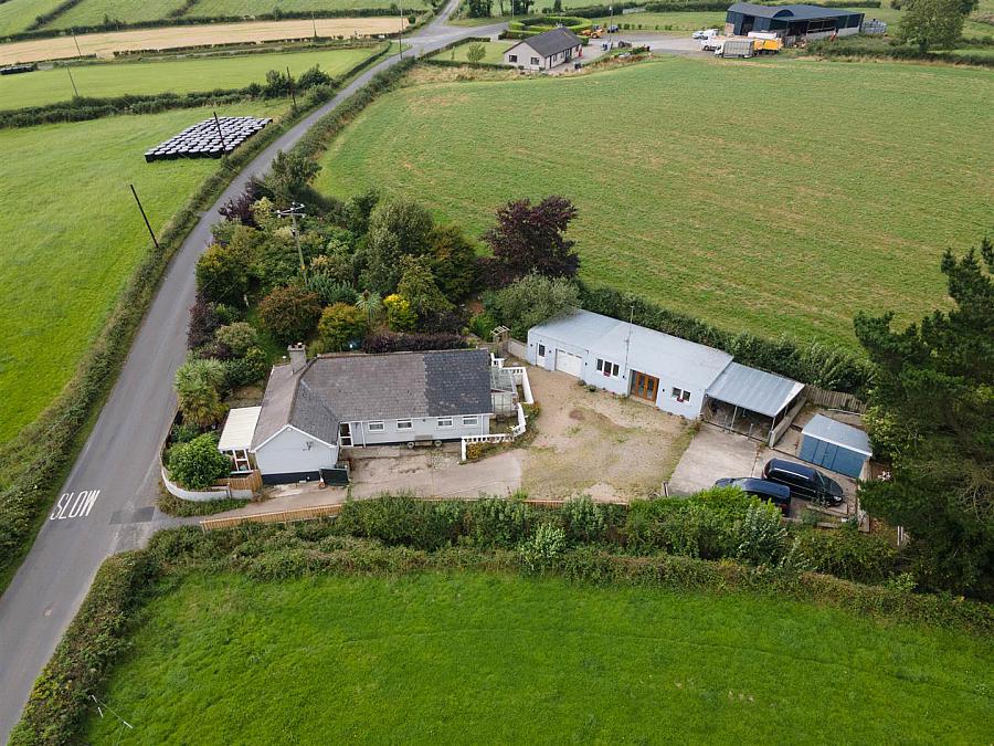 81 Poyntzpass Road, Banbridge, Loughbrickland, BT32 3PL
