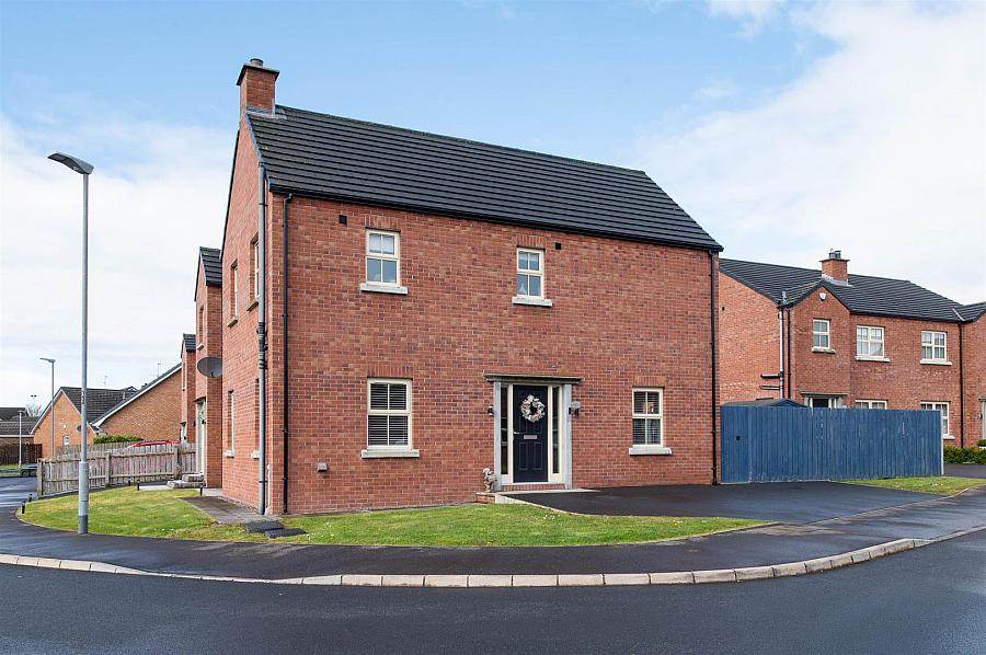62A Monree Hill, Donaghcloney, BT66 7GY