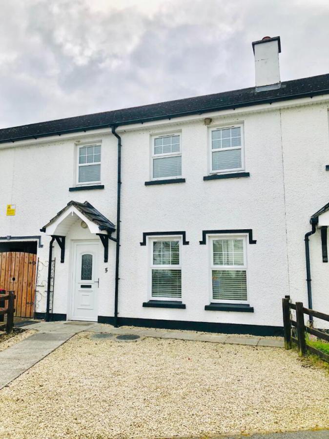 5 Brook Manor, Magheramason, Lderry, BT47 6GD