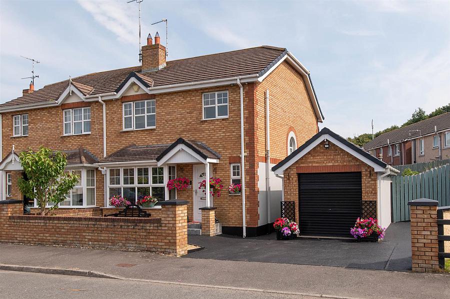 10 Cathedral Park, Downpatrick, BT30 6GF