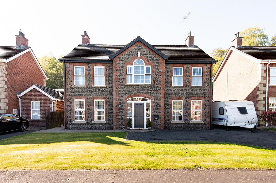 28 Meadow View, Downpatrick, BT30 6LT