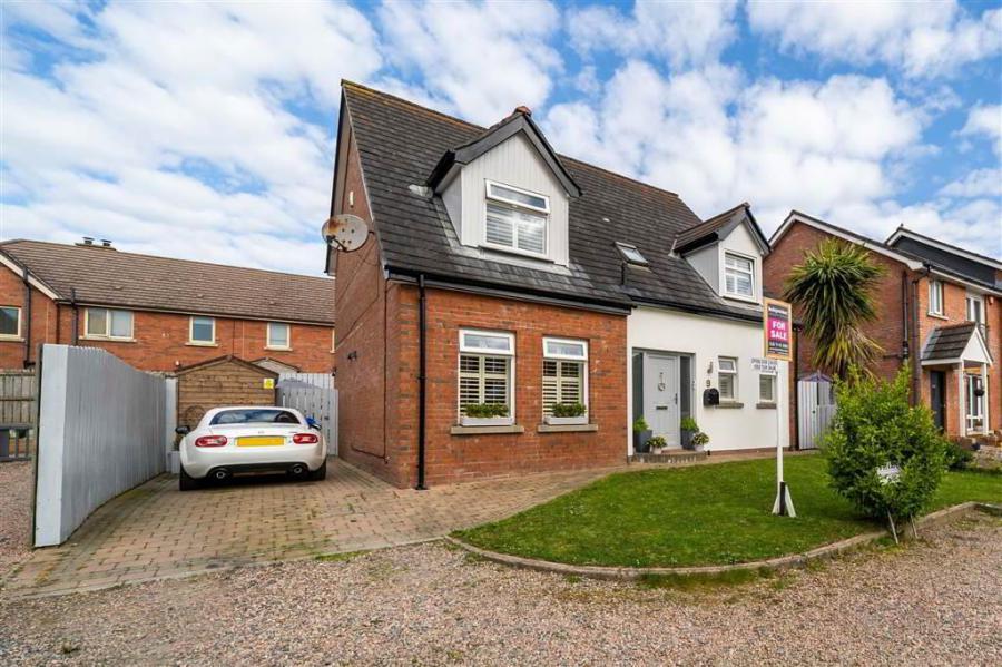 9 Woodvale Gardens, Bangor, BT19 1WG