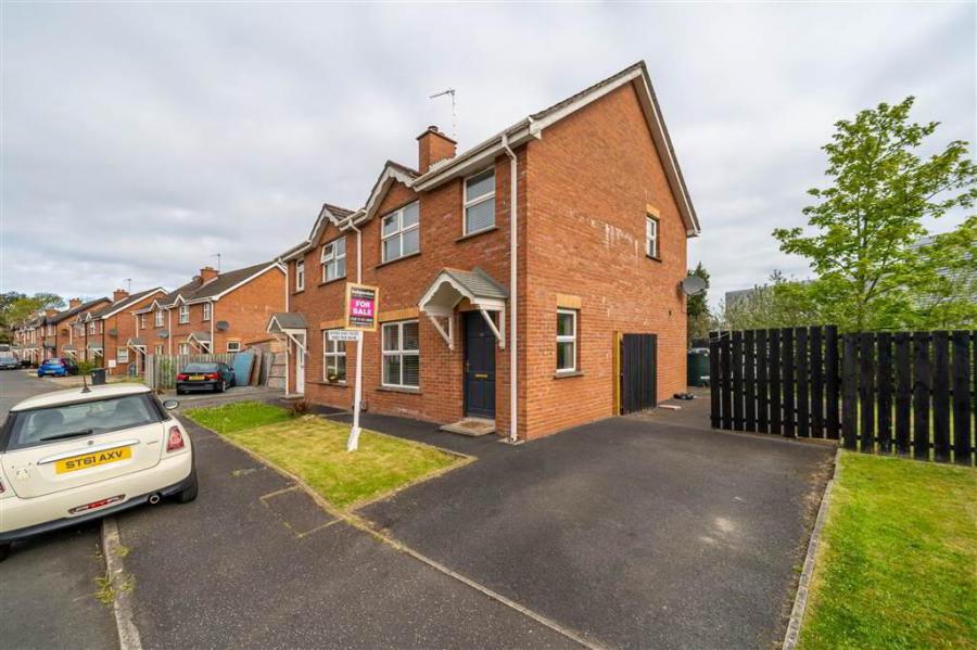 52 Meadowvale Crescent, Bangor, BT19 1HX