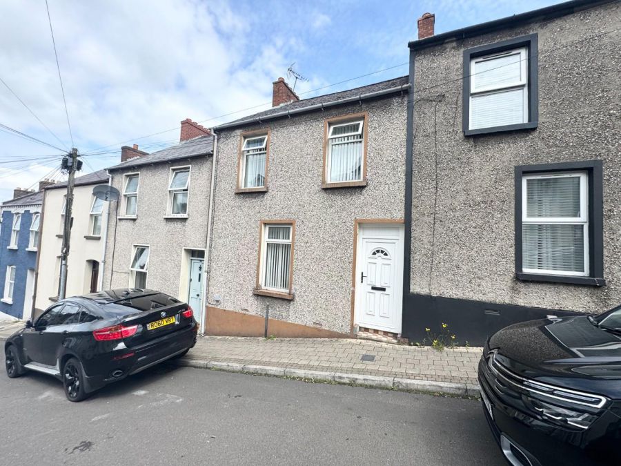 33 Moore Street, Waterside, Derry, BT47 2EY