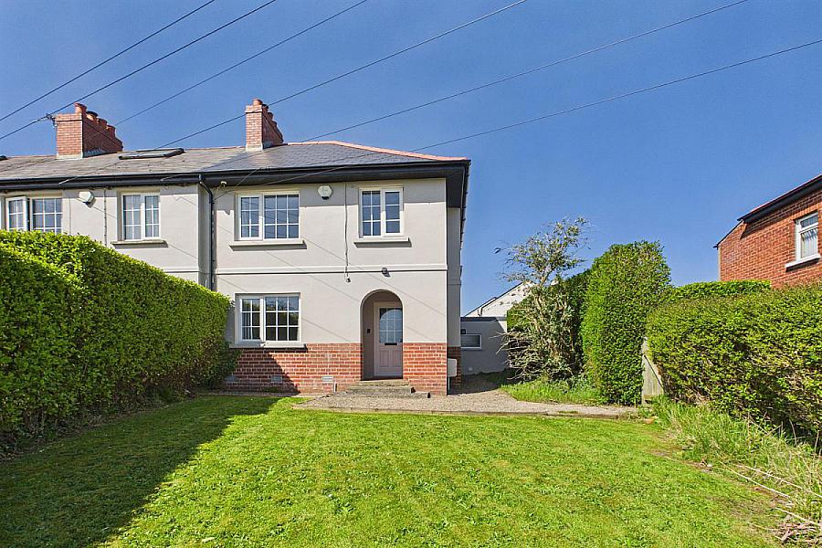 96 Shore Road, Carrickfergus, BT38 8UE