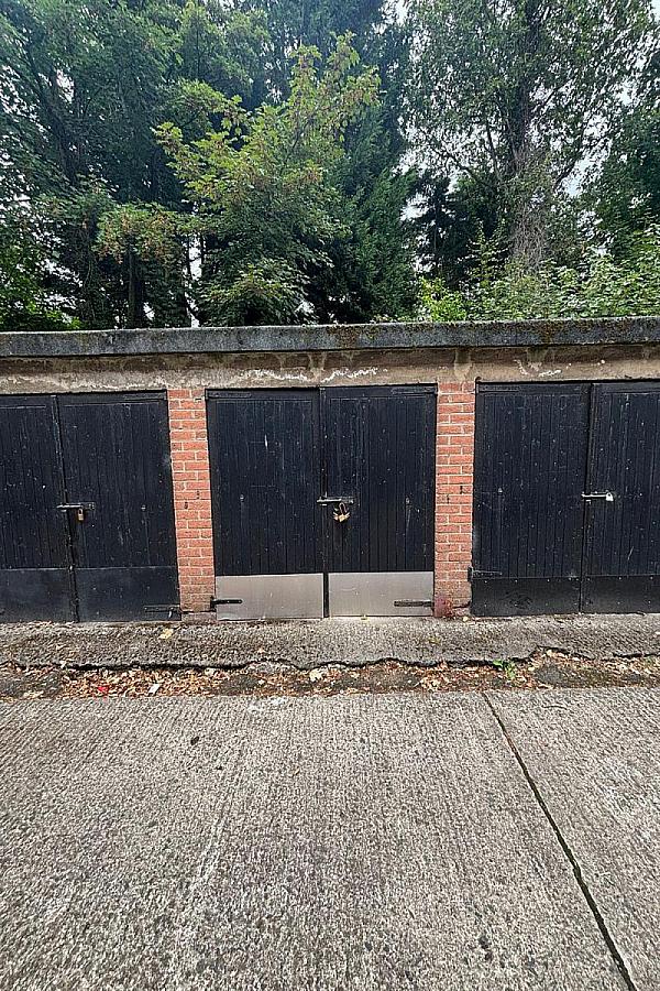 Garage 3A Merville Garden Village, Newtownabbey, BT37