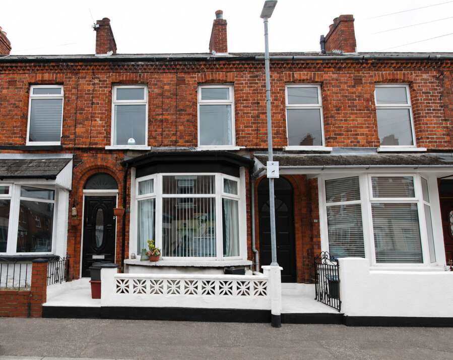 24 Dunraven Avenue, Dunraven, Belfast, BT5 5JR