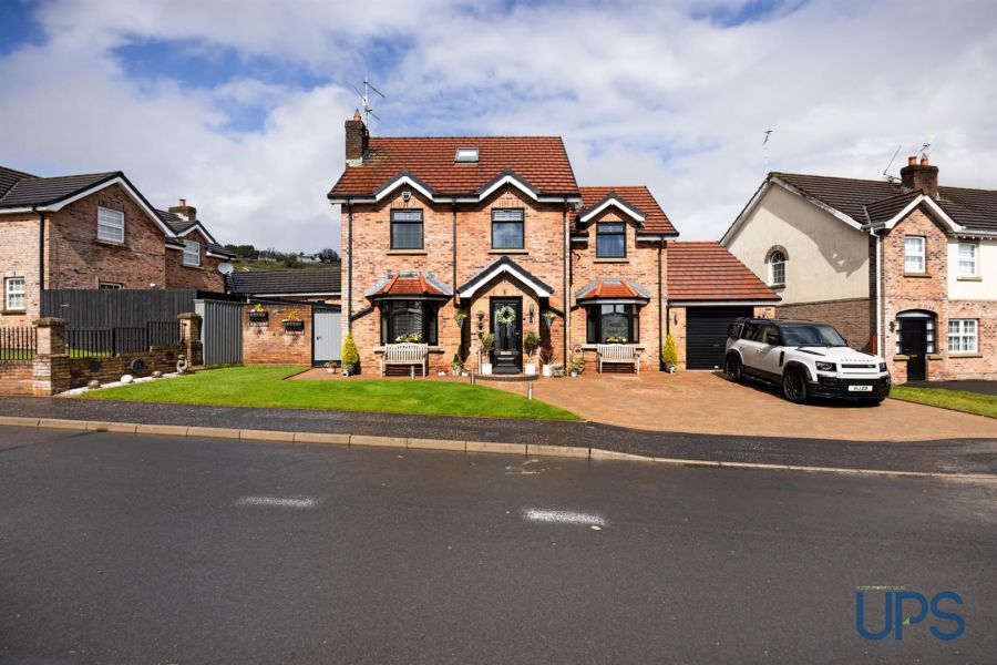 12 Mount Eagles Link, Stewartstown Road, Belfast, BT17 0FY