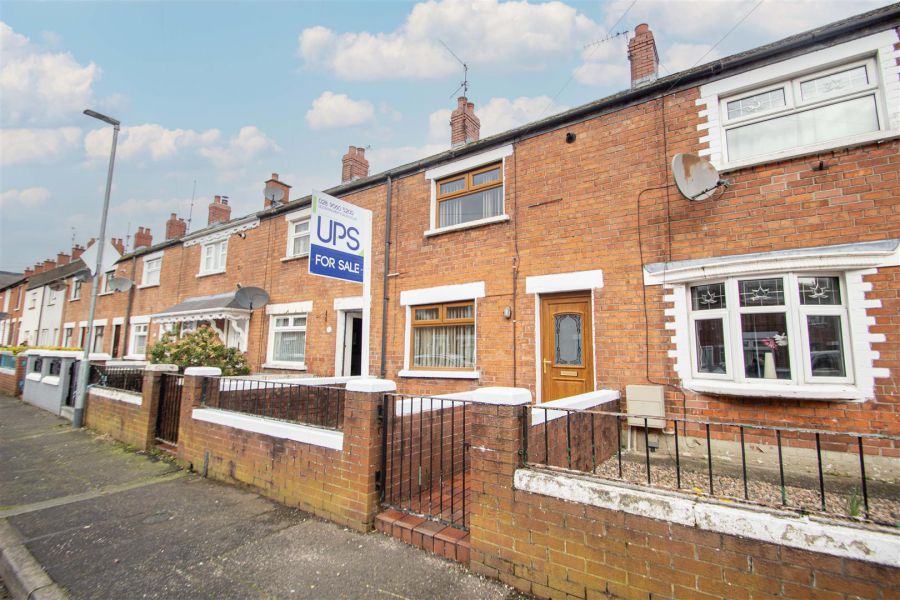 35 Rodney Drive, West Belfast, BT12 6DZ