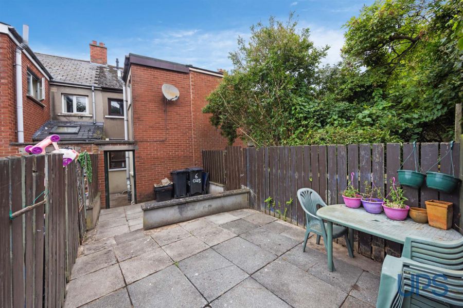 6 Iveagh Crescent, Falls Road, Belfast, BT12 6AW