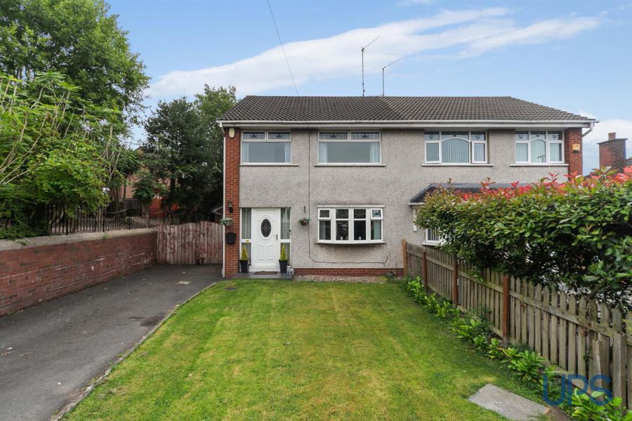 42C Cloona Park, Dunmurry, Belfast, BT17 0HQ