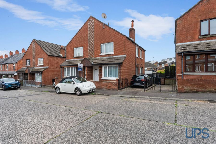 28 Glen Parade, Andersonstown, Belfast, BT11 8FD