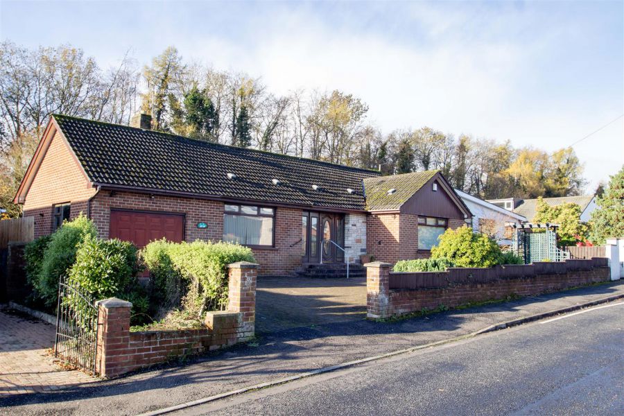 22 Glengoland Avenue, West Belfast, Stewartstown Road, BT17 0HY