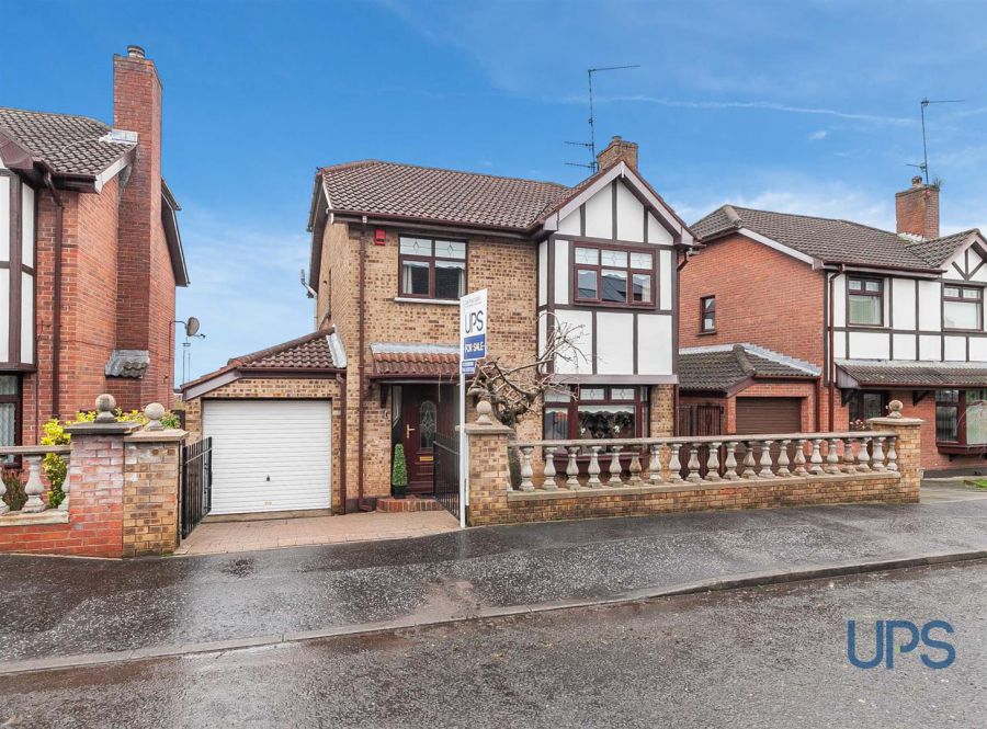 15 Glengoland Parade, West Belfast, BT17 0JF