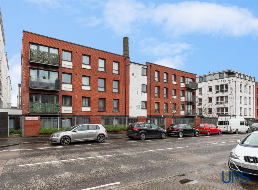 Apt 8, The Hazelton Building 11 Clonard Street, West Belfast, Falls Road, BT13 2QW