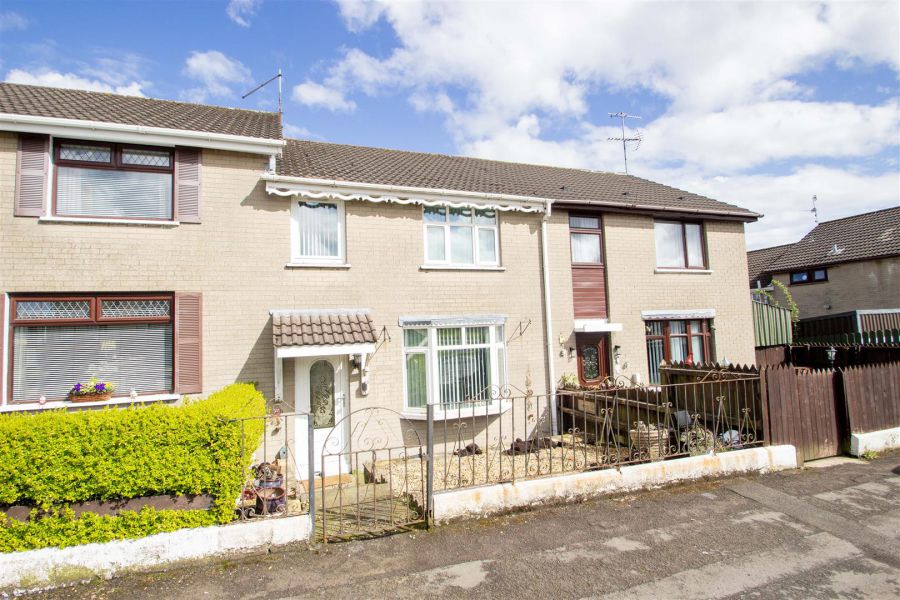 8 Gardenmore Road, Dunmurry, BT17 0BH