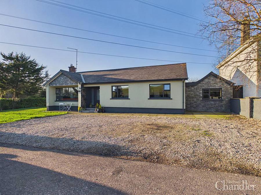 61 Mealough Road, Carryduff, BT8 8LS