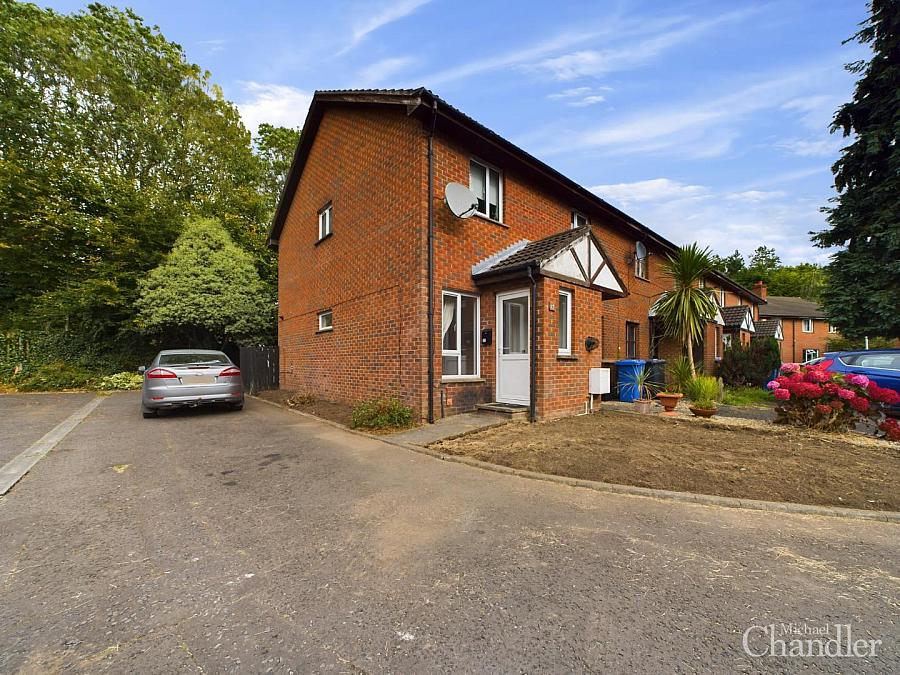 17 Hampton Strand, Ormeau, Belfast, BT7 3BY