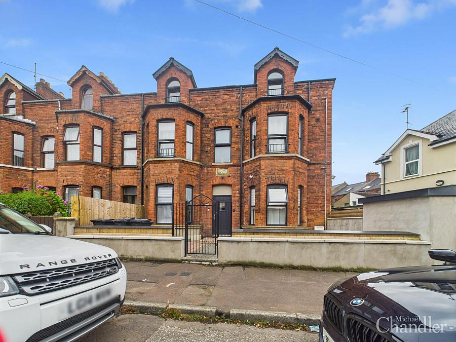 72B Cedar Avenue, Antrim Town, Belfast, BT15 5AT