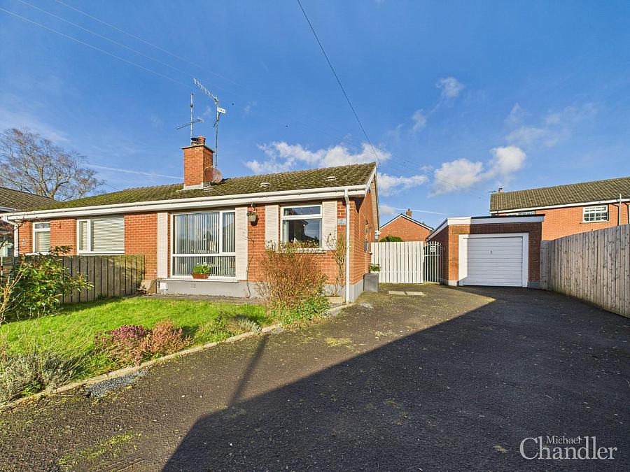 7 Winchester Crescent, Carryduff, BT8 8QB