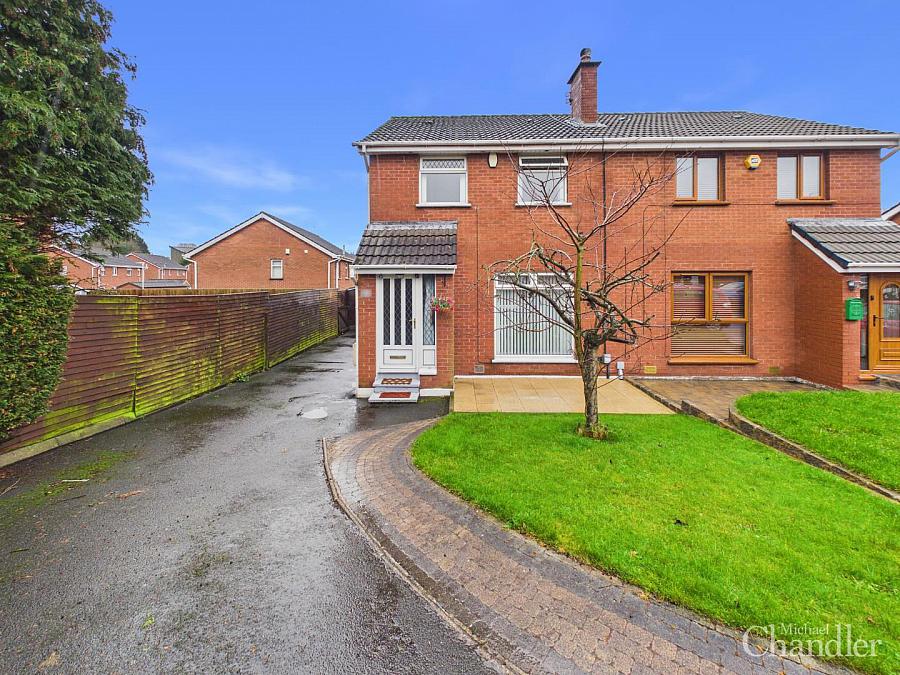 54 Cedar Grove, Holywood, BT18 9QG